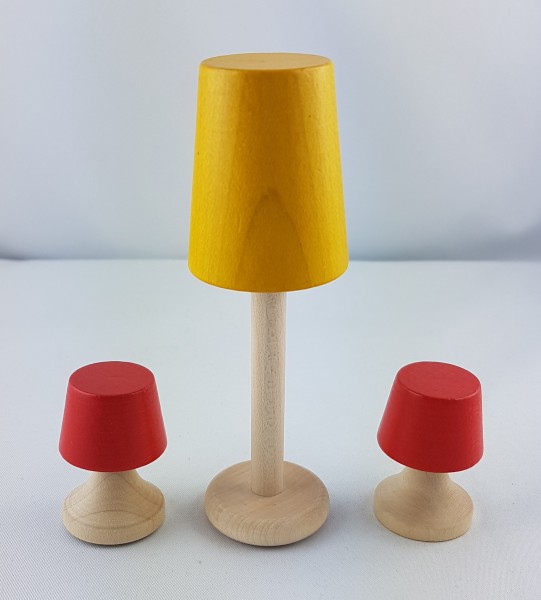 Stehlampe und 2 Tischlampen aus Holz