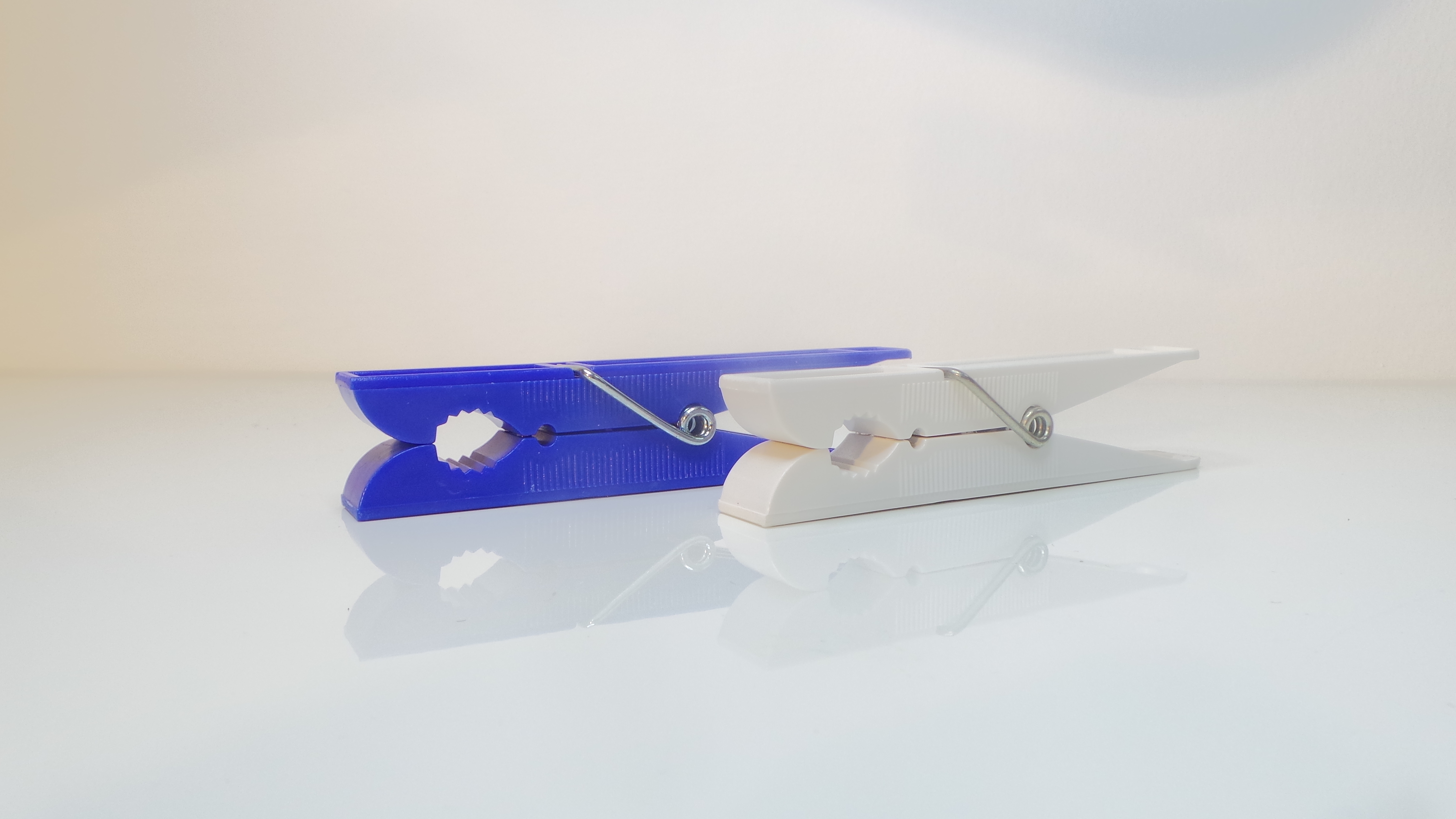 56 Stück Wäscheklammern Set - Groß & Klein Mit Aufbewahrungsbeuteln